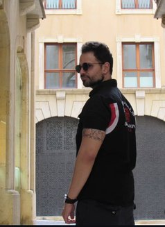 Revox - masseur in Beirut Photo 5 of 5