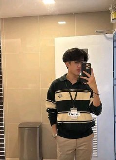 Rex Twink - masseur in Riyadh Photo 1 of 1