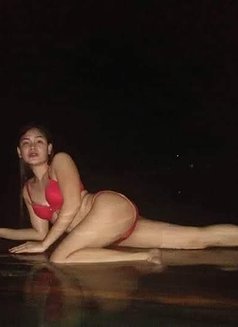RoxieLuxe - Transsexual escort in Davao Photo 5 of 7