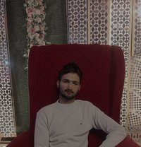 Rexx - Male escort in Agra