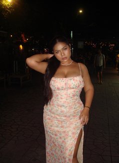 REYA - meet for real PASSION - escort in Bangkok Photo 2 of 15