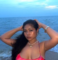 REYA - meet for real PASSION - escort in Bangkok Photo 1 of 15