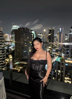 REYA - meet for real PASSION - escort in Bangkok Photo 5 of 15