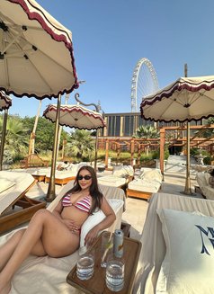 Reya - puta in Dubai Photo 6 of 7