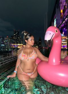 Reya the Best Bj Sloppy Deep Throat - puta in Bangkok Photo 9 of 15