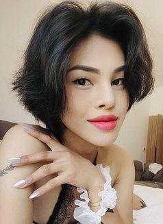 Reyan - Transsexual escort in Dubai Photo 7 of 12