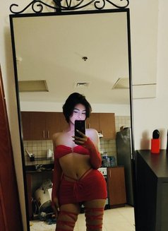 Reyan - Transsexual escort in Dubai Photo 10 of 12