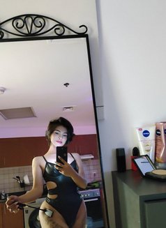 Reyan - Transsexual escort in Dubai Photo 8 of 13