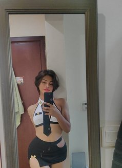 Reyan - Transsexual escort in Dubai Photo 13 of 13