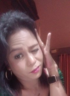 Reyna Bomsex top - Transsexual escort in Bali Photo 4 of 6