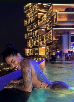 Reyna - escort in Dubai Photo 25 of 27
