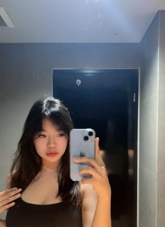 REYNA HOT GIRL - puta in Jakarta Photo 5 of 7