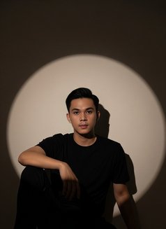 Reynanldi - Male escort in Jakarta Photo 5 of 5