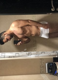 VIP GREEK - Male escort in Dubai Photo 4 of 5