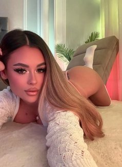 Rezi Doha for Service - escort in Doha Photo 2 of 4