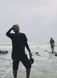 Rezwan Korim - Male escort in Dhaka Photo 5 of 6