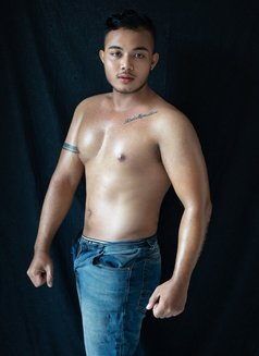 Rfabian - Acompañantes masculino in Jakarta Photo 10 of 11