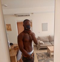 Rha - Acompañantes masculino in Accra