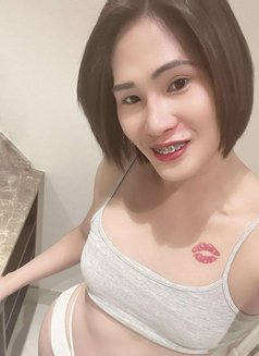 Rham - Transsexual escort in Riyadh Photo 4 of 5