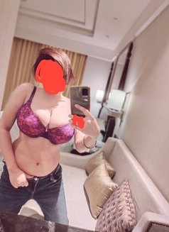 Rhea 24 | Real Meet and Cam - escort in Bangalore Photo 4 of 8