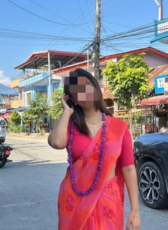 Rhea Iyer - puta in Chennai Photo 4 of 5