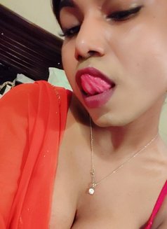 Rhea Malhotra _REAL Fuck_Shemale - Acompañantes transexual in Vadodara Photo 26 of 28