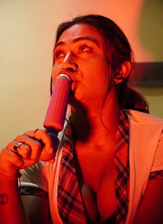 Rhea Malhotra _REAL Fuck_Shemale - Acompañantes transexual in Kolkata Photo 25 of 26