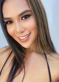 Rhia - escort in Cebu City Photo 4 of 6