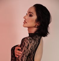 Rhian - Transsexual escort in Dubai
