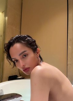 Rhian - Acompañantes transexual in Dubai Photo 3 of 20