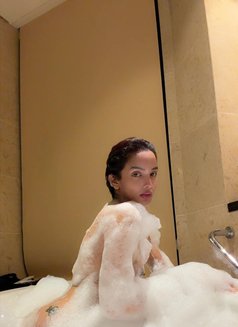 Rhian - Acompañantes transexual in Dubai Photo 4 of 20