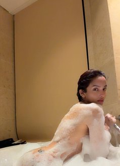 Rhian - Acompañantes transexual in Dubai Photo 8 of 20