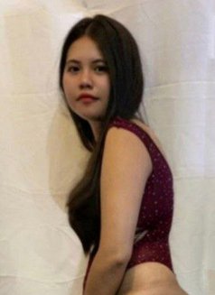 Rhian - puta in Manila Photo 5 of 6