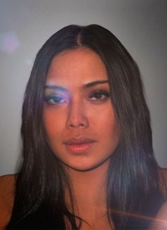 Rhiane Best Cock Filipina - Transsexual escort in Manila Photo 5 of 8
