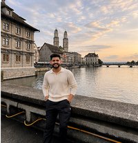 Rhine Massager - Male escort in New Delhi