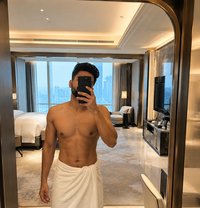 Rhine Massager - Male escort in New Delhi Photo 3 of 7