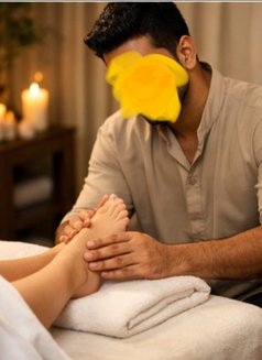 Rhine Massager - Male escort in New Delhi Photo 6 of 7