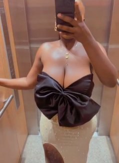 Rhoda - puta in Nairobi Photo 1 of 4