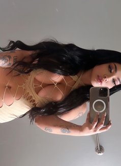 Rhonda R. Morales - escort in Hong Kong Photo 5 of 6