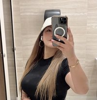 Rhonie - companion in Dubai