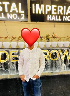 Rhooo - Male escort in New Delhi Photo 1 of 1