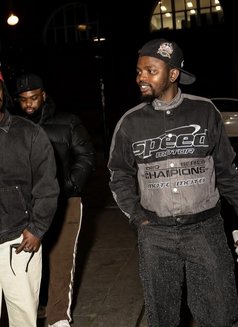 Rhyda - Male escort in London Photo 1 of 2