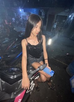 Rhylie - Transsexual escort in Manila Photo 3 of 5