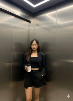 Rhylie Cruz - Transsexual escort in Manila Photo 3 of 3