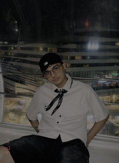 Visiting in HK from ph - Male escort in Hong Kong Photo 6 of 9