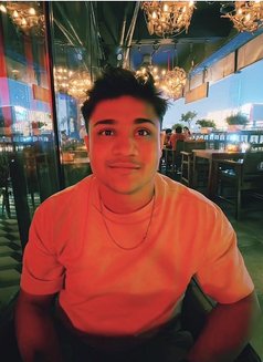 Rhythm Domination Submissive Bisexual - Acompañantes masculino in New Delhi Photo 1 of 5