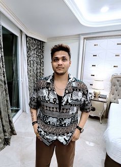 Rhythm Domination Submissive Bisexual - Acompañantes masculino in New Delhi Photo 2 of 5