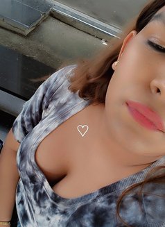 Ria - Transsexual escort in Pune Photo 11 of 12