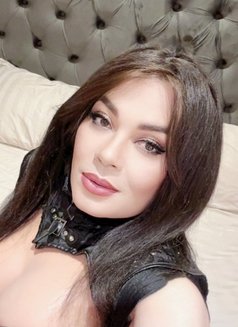 Ria Rich Last Days - Transsexual escort in İstanbul Photo 10 of 12