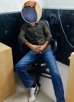 Riaan - Agencia de acompañantes masculinas in New Delhi Photo 1 of 7